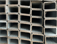 Sắt hộp 1x2 nặng bao nhiêu kg?